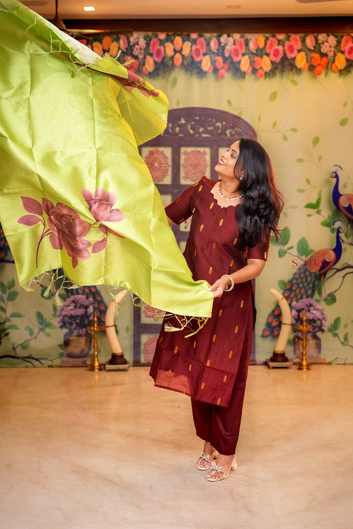 Yaaz-Maroon with green raw silk Kurta 3 piece set