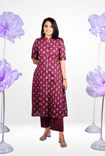 Load image into Gallery viewer, Indhu  cotton Kurta set (button opening)
