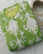 Load image into Gallery viewer, Pachai niramae casual Dress With Lining
