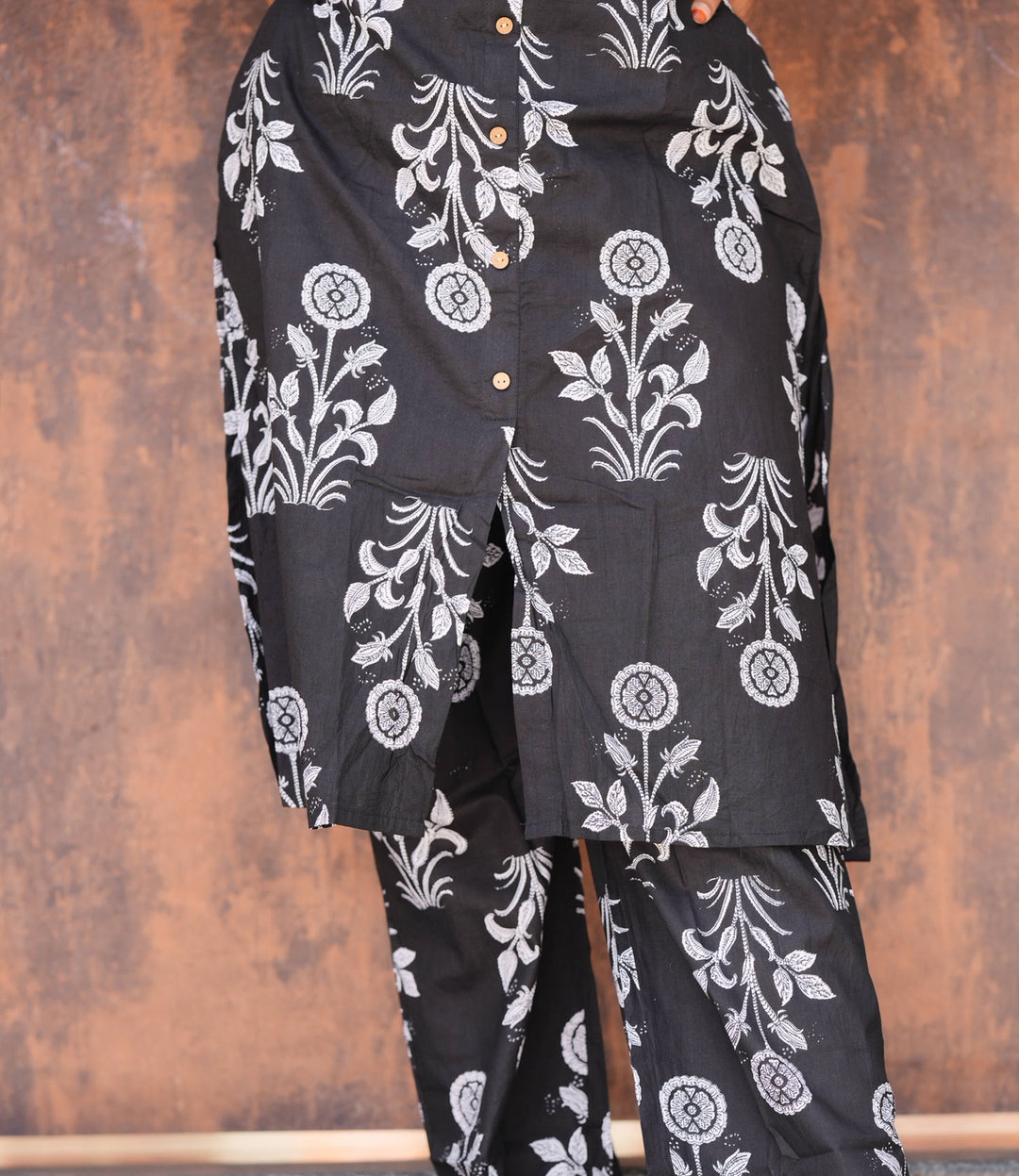 Black flower cotton kurta set (button opening)