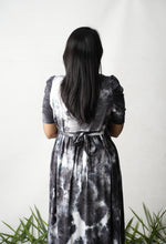 Load image into Gallery viewer, Luxury Midi Anya Light Weight Dress
