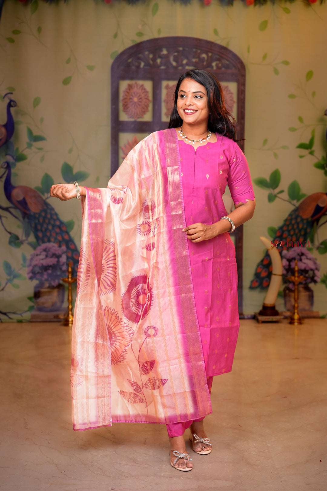 Iniya -pink  raw silk Kurta Set of 3 tissue shimmer zari border dupptta
