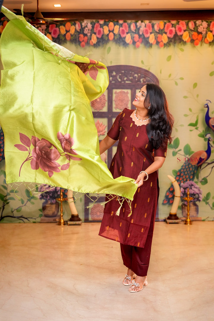 Yaaz-Maroon with green raw silk Kurta 3 piece set