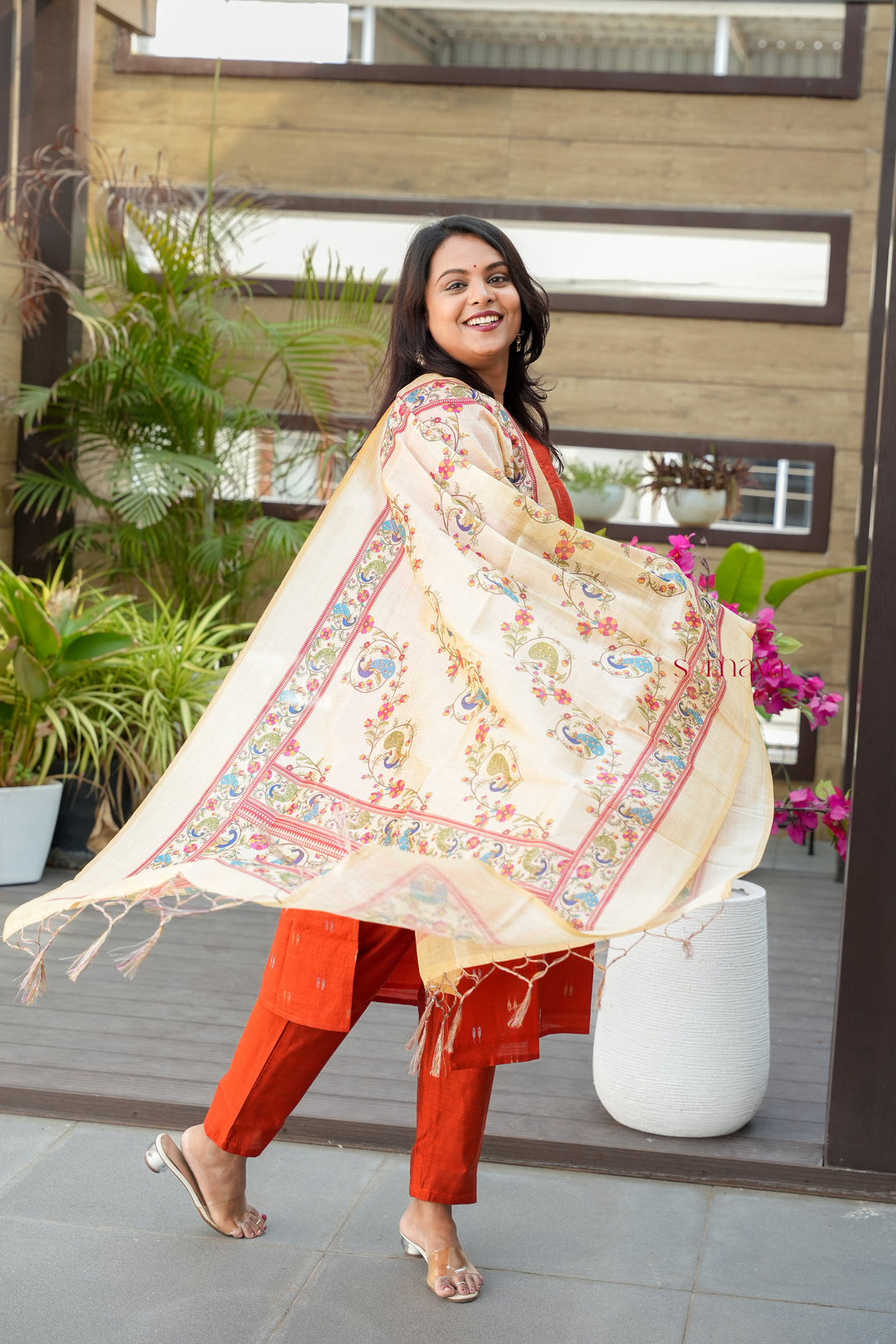 Alagu 3 piece raw silk suit set with Dupatta ( ready to dispatch)
