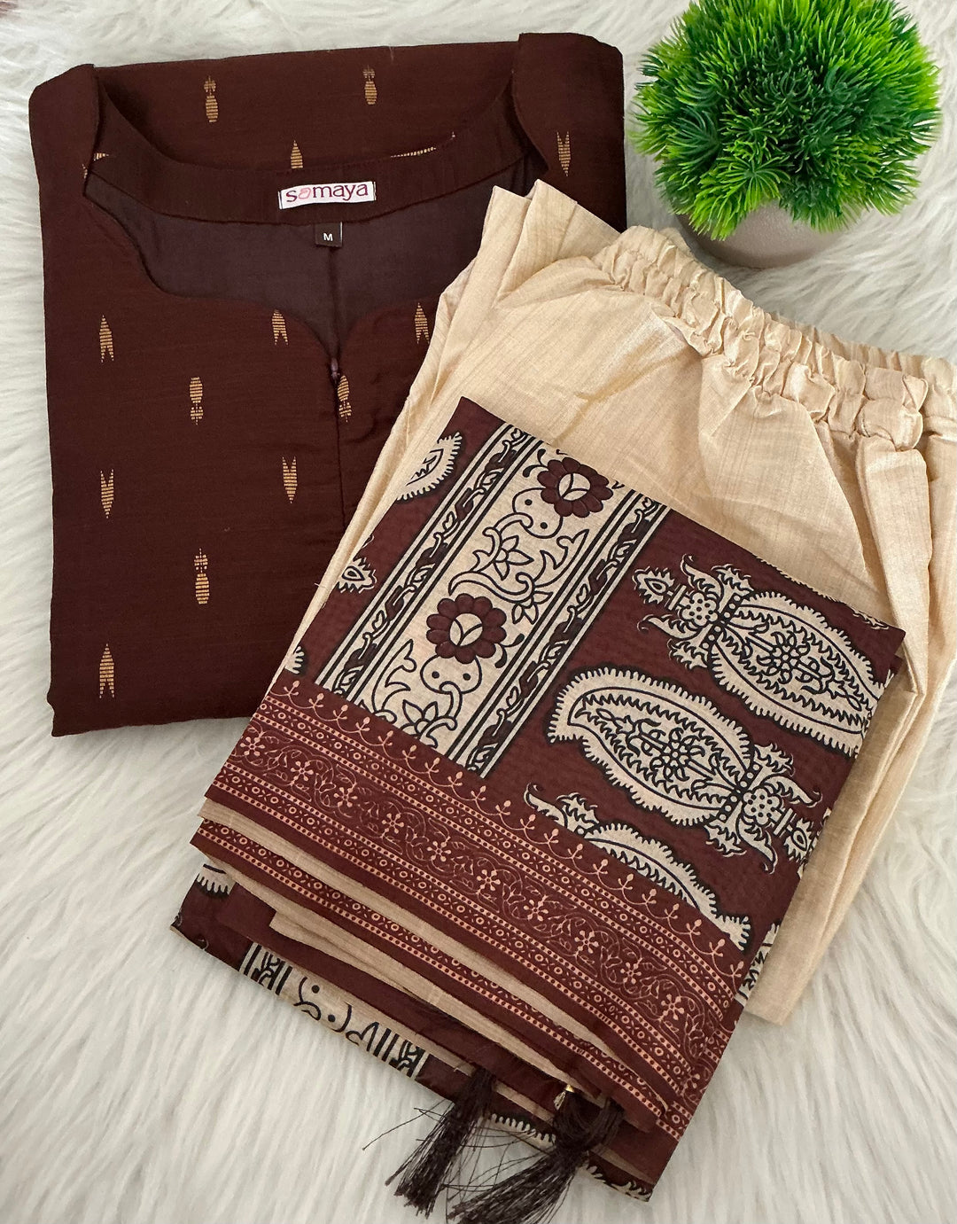 Kaapi- 3 piece salwar suit set with printed kalamkari dupatta