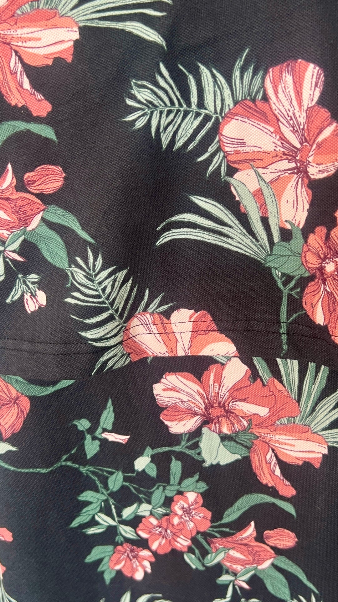 Black brownie Flower t-shirt thick