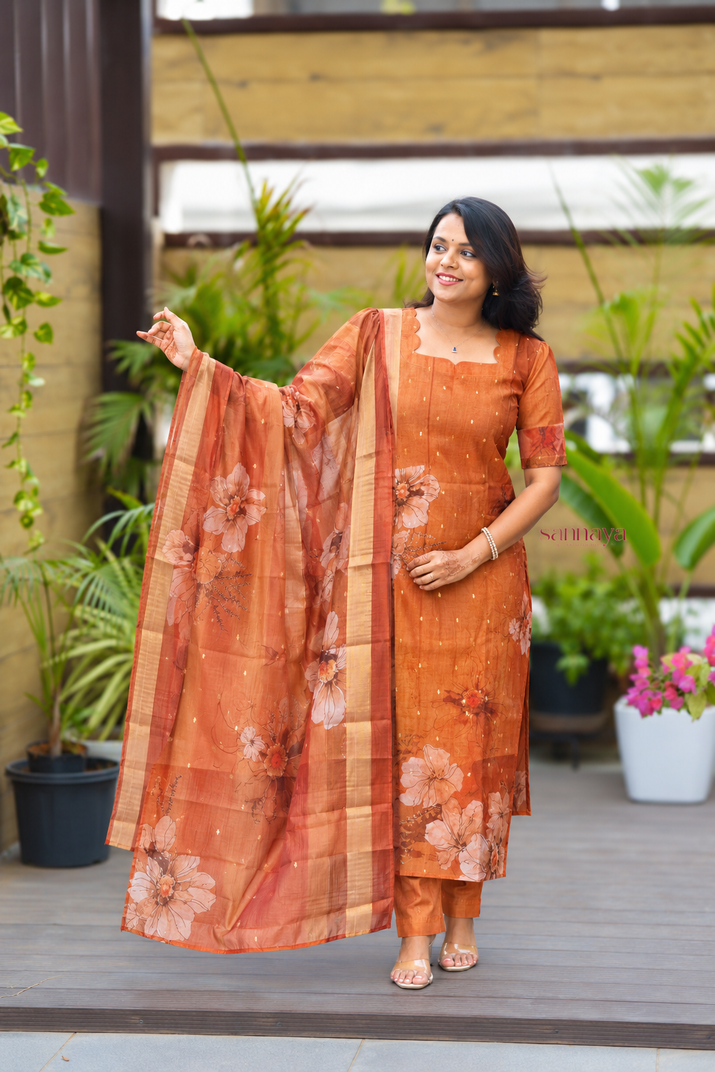 Oviya organza set with dupptta( set of 3) ready to dispatch