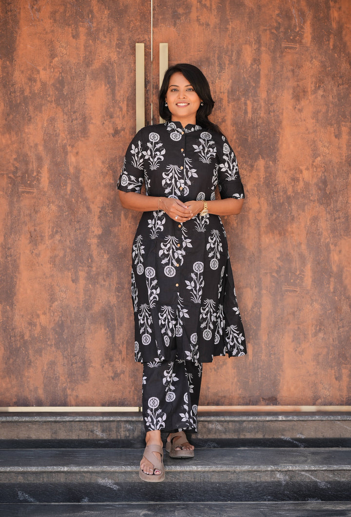 Black flower cotton kurta set (button opening)
