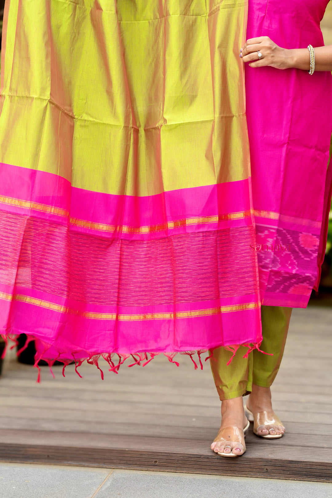 Shanthini -pink Pochampally Ikkat  3 piece  suit set with Dupatta