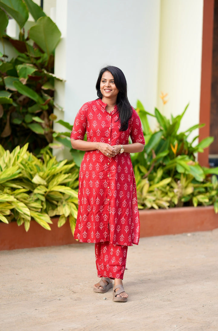Red cotton kurta set (button opening)