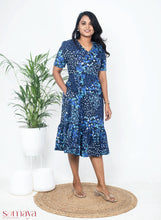 Load image into Gallery viewer, Midi Ink Blue Flower thick  weight Dress
