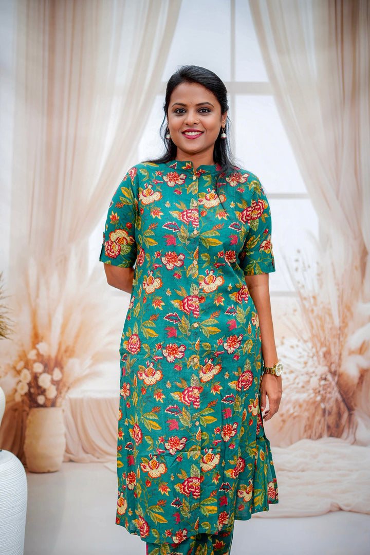 Green cotton kurta set (button opening)