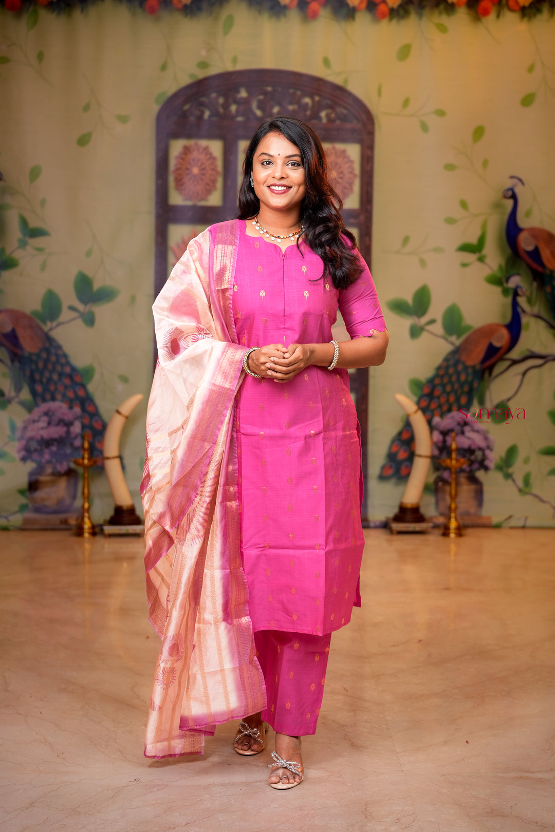 Iniya -pink  raw silk Kurta Set of 3 tissue shimmer zari border dupptta