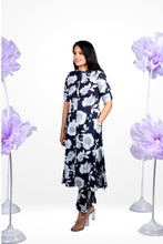 Load image into Gallery viewer, Blossom cotton kurta set (button opening)
