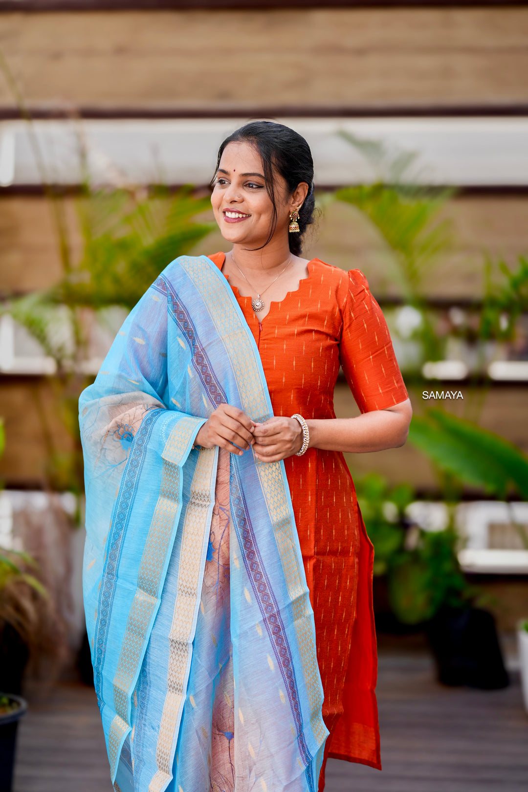 Meera raw silk suit set with dupptta( set of 3) ready to dispatch