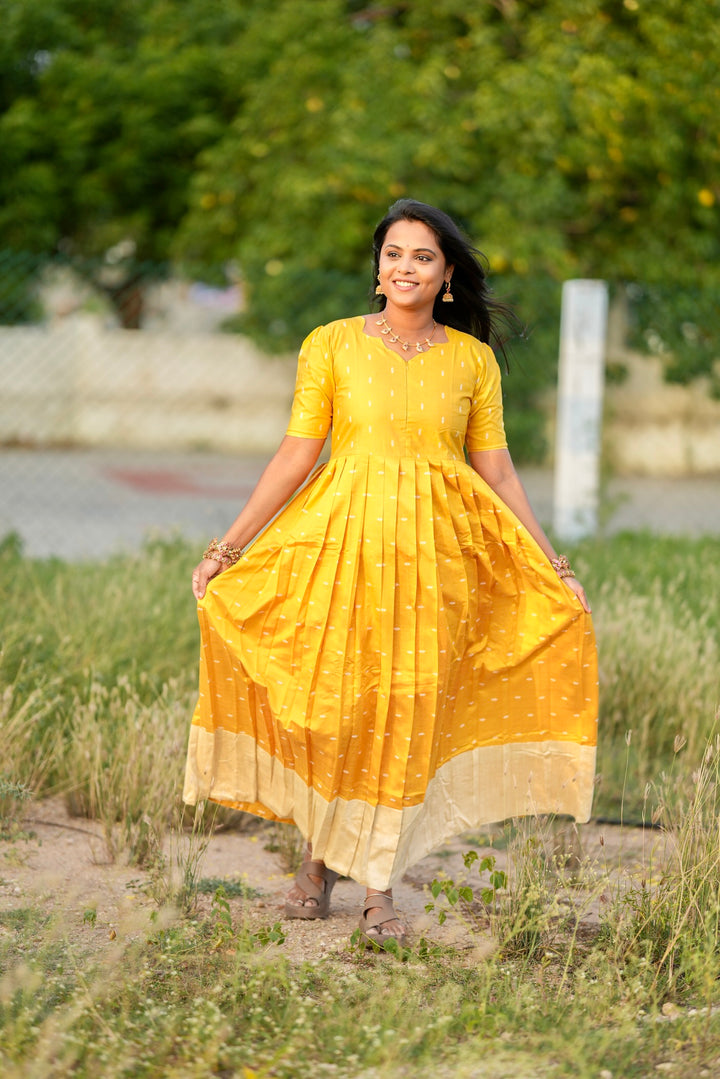 Kanchi kamatchi Maxi Dress With Lining