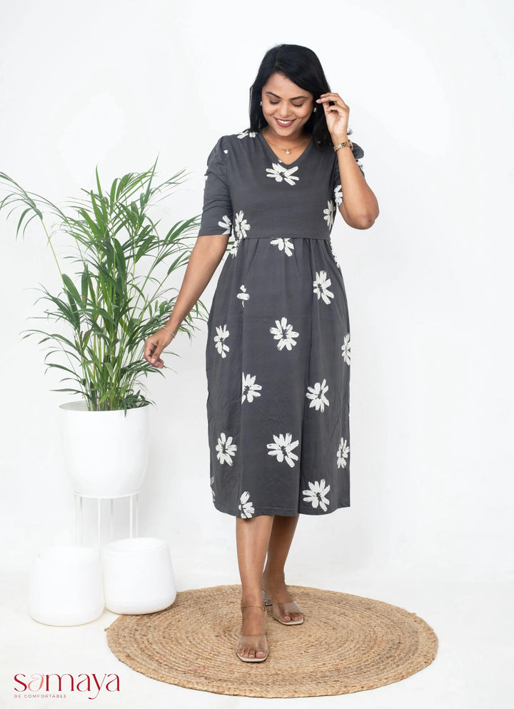 Midi Grey offwhite Flower Light Weight Dress( Minor embroidery variation )