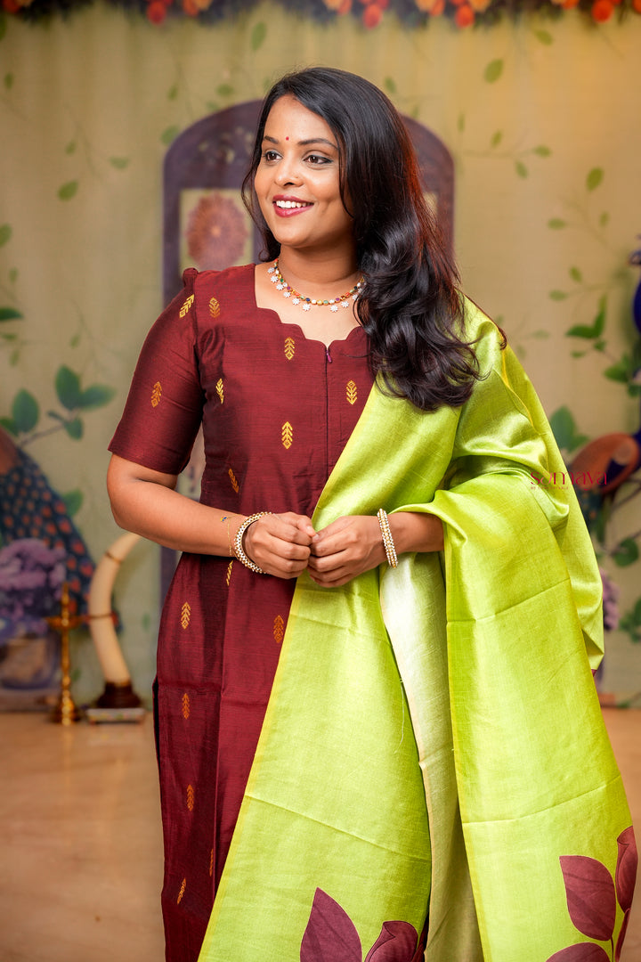 Yaaz-Maroon with green raw silk Kurta 3 piece set
