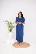 Load image into Gallery viewer, Maxi  Navy Light Weight Dress
