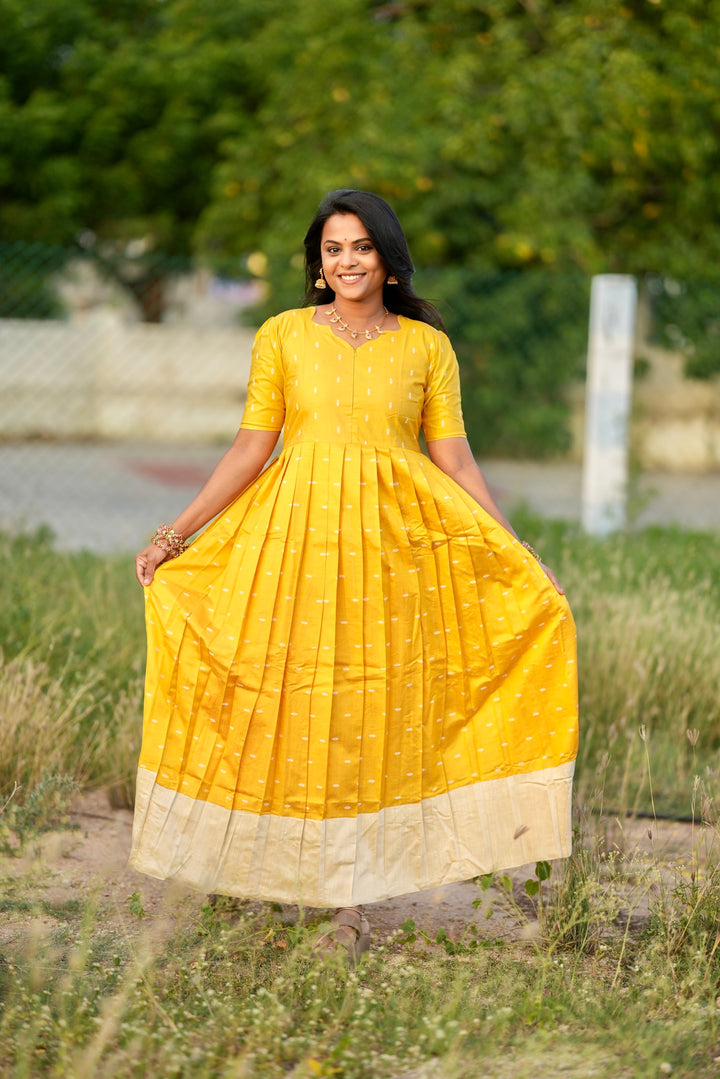 Kanchi kamatchi Maxi Dress With Lining