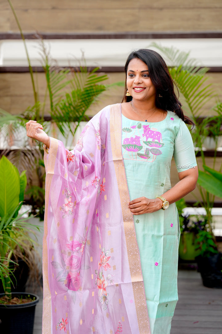 Varsha kurta   with organza  dupptta( set of 3) ready to dispatch