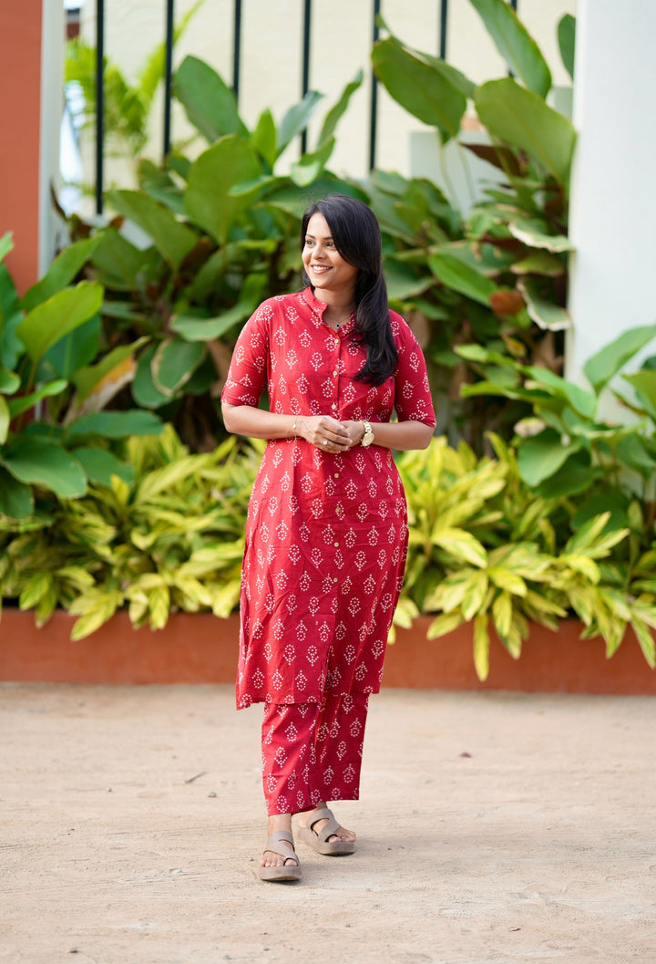 Red cotton kurta set (button opening)