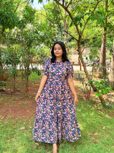 Load image into Gallery viewer, Raaha day to night dress without lining
