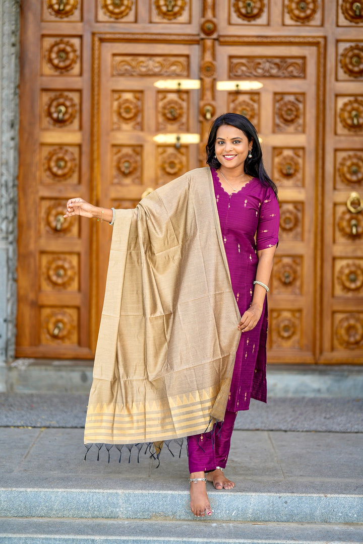 Janani 3 piece raw silk suit set