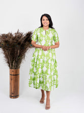 Load image into Gallery viewer, Pachai niramae casual Dress With Lining

