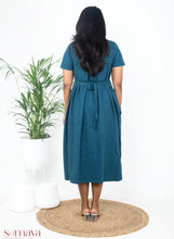 Load image into Gallery viewer, Midi Green Mom thick Weight Waffle Dress
