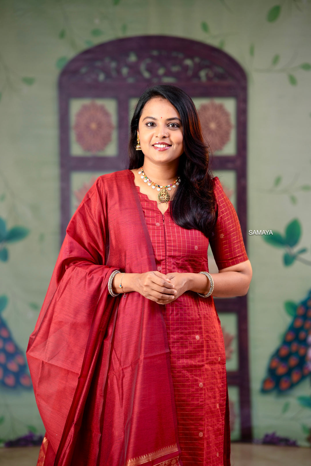 Thangam - red checked  raw silk Kurta Set of 3