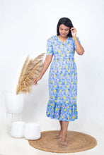 Load image into Gallery viewer, Calf length Aara Light Weight Dress
