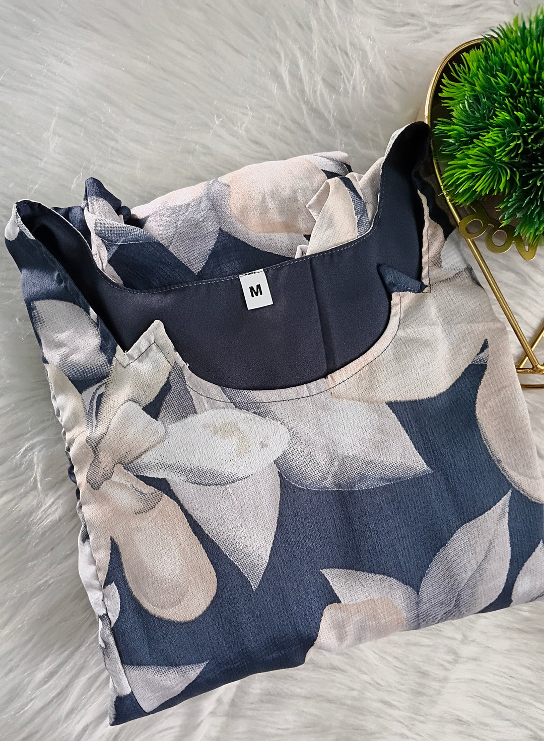 Folded grey floral Delta crepe casual dress with lining and fish tail sleeves.