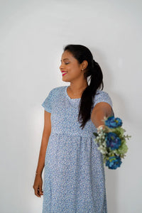 Midi~ blue flower print~ light weight summer collections