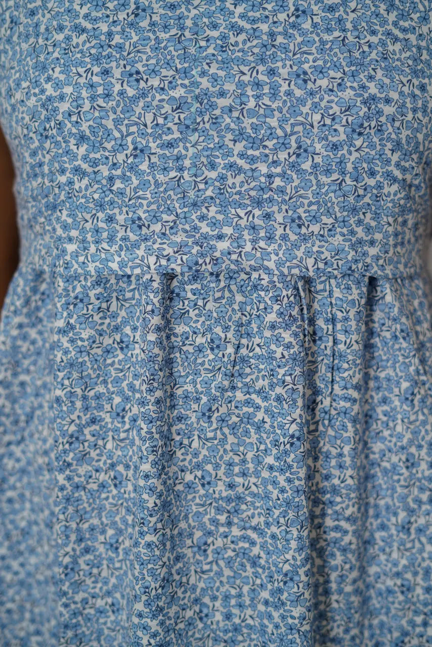 Midi~ blue flower print~ light weight summer collections